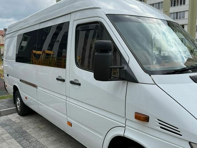 Білий Мерседес Sprinter, об'ємом двигуна 2.15 л та пробігом 100 тис. км за 11300 $, фото 28 на Automoto.ua