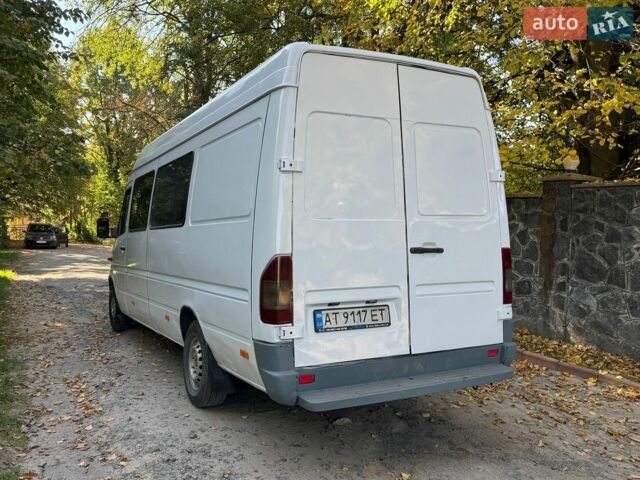 Білий Мерседес Sprinter, об'ємом двигуна 2.15 л та пробігом 500 тис. км за 7500 $, фото 4 на Automoto.ua