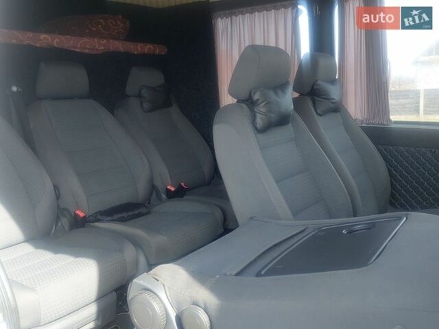 Белый Мерседес Sprinter, объемом двигателя 2.69 л и пробегом 500 тыс. км за 9000 $, фото 2 на Automoto.ua