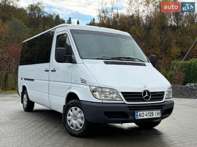 Белый Мерседес Sprinter, объемом двигателя 2.15 л и пробегом 850 тыс. км за 7500 $, фото 32 на Automoto.ua
