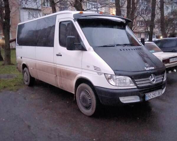 Белый Мерседес Sprinter, объемом двигателя 2.2 л и пробегом 350 тыс. км за 6700 $, фото 8 на Automoto.ua