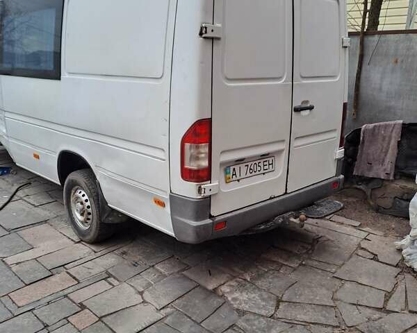 Білий Мерседес Sprinter, об'ємом двигуна 2.15 л та пробігом 288 тис. км за 1500 $, фото 5 на Automoto.ua