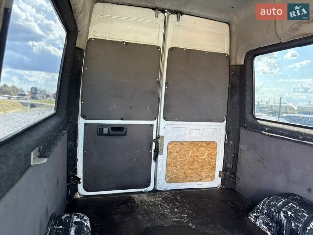 Білий Мерседес Sprinter, об'ємом двигуна 2.69 л та пробігом 300 тис. км за 7500 $, фото 23 на Automoto.ua