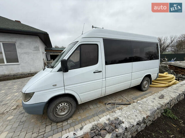 Белый Мерседес Sprinter, объемом двигателя 2.15 л и пробегом 574 тыс. км за 8700 $, фото 15 на Automoto.ua