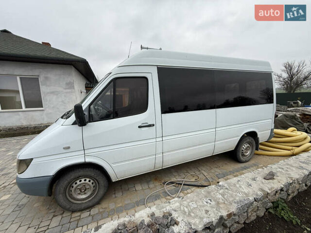 Белый Мерседес Sprinter, объемом двигателя 2.15 л и пробегом 574 тыс. км за 8700 $, фото 14 на Automoto.ua