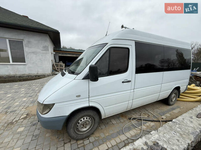 Белый Мерседес Sprinter, объемом двигателя 2.15 л и пробегом 574 тыс. км за 8700 $, фото 10 на Automoto.ua