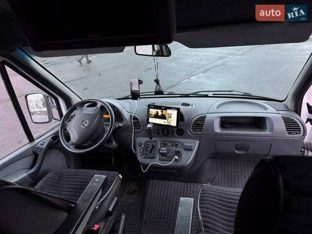 Белый Мерседес Sprinter, объемом двигателя 2.7 л и пробегом 665 тыс. км за 13200 $, фото 14 на Automoto.ua