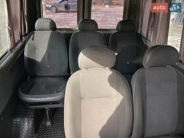 Белый Мерседес Sprinter, объемом двигателя 2.15 л и пробегом 350 тыс. км за 8900 $, фото 5 на Automoto.ua