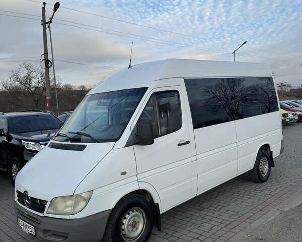 Білий Мерседес Sprinter, об'ємом двигуна 2.15 л та пробігом 330 тис. км за 6200 $, фото 3 на Automoto.ua