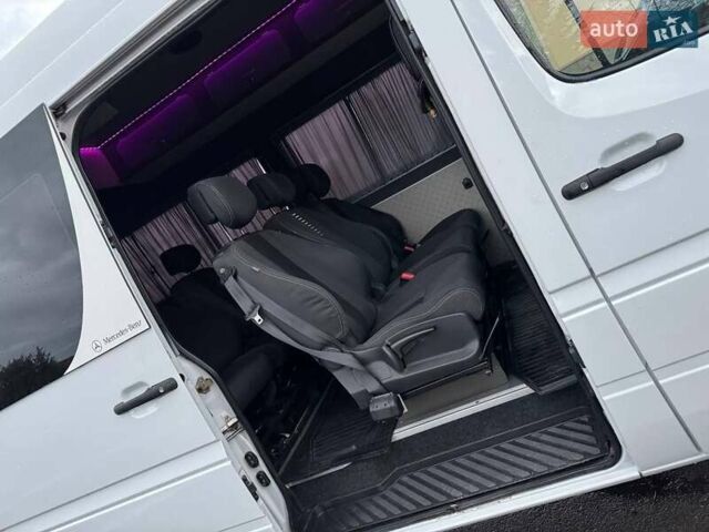 Белый Мерседес Sprinter, объемом двигателя 2.7 л и пробегом 665 тыс. км за 13200 $, фото 9 на Automoto.ua