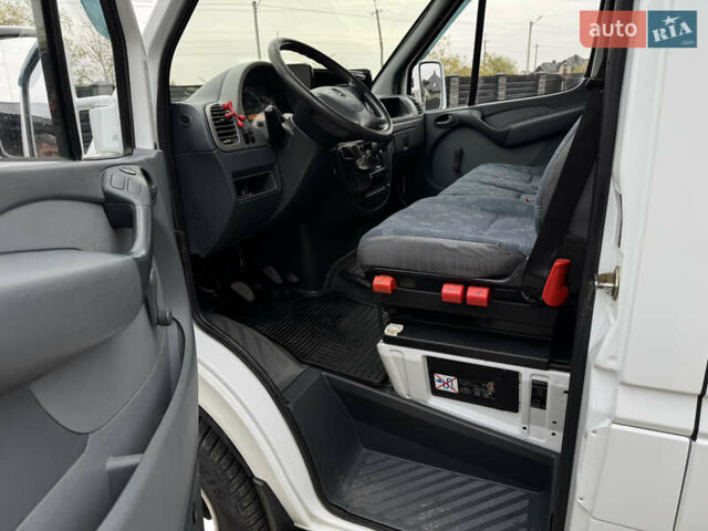 Белый Мерседес Sprinter, объемом двигателя 2.2 л и пробегом 380 тыс. км за 8700 $, фото 16 на Automoto.ua