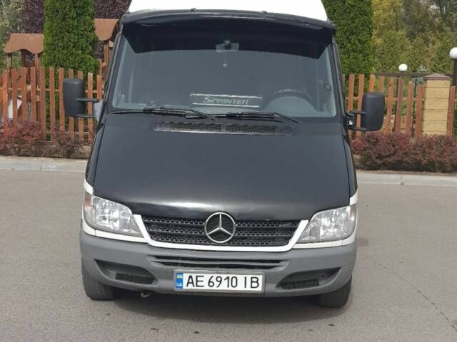 Белый Мерседес Sprinter, объемом двигателя 2.7 л и пробегом 350 тыс. км за 10500 $, фото 7 на Automoto.ua