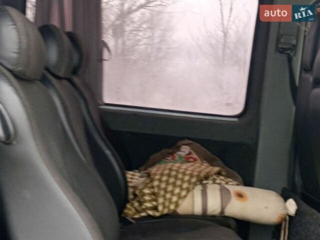 Белый Мерседес Sprinter, объемом двигателя 2.15 л и пробегом 400 тыс. км за 7700 $, фото 5 на Automoto.ua