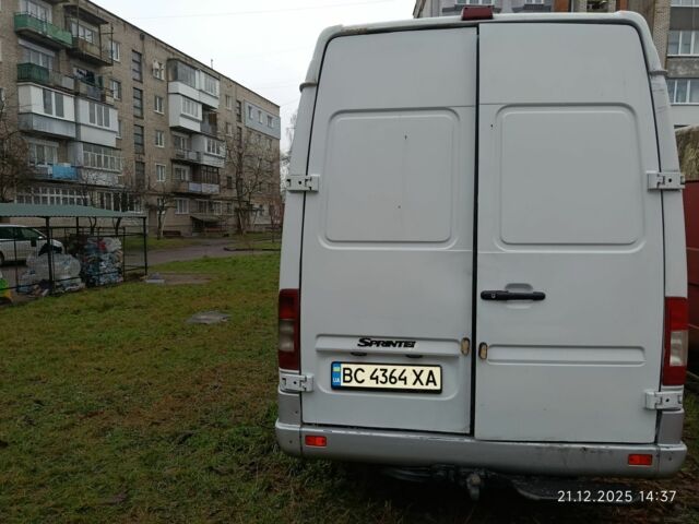Білий Мерседес Sprinter, об'ємом двигуна 2.1 л та пробігом 700 тис. км за 7100 $, фото 3 на Automoto.ua