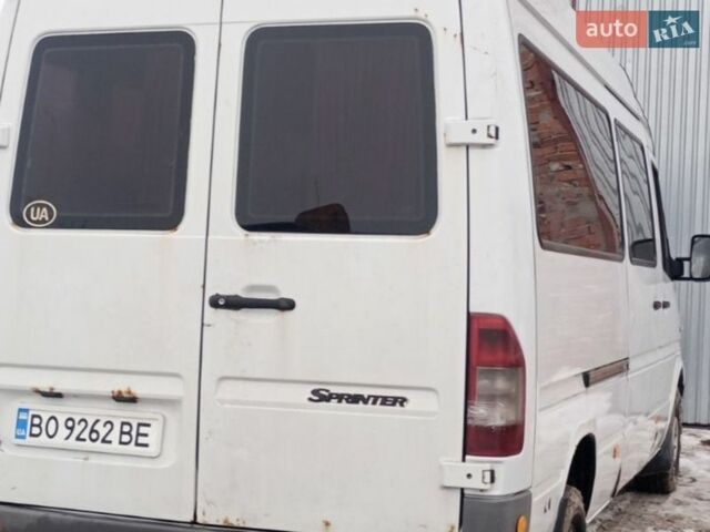 Белый Мерседес Sprinter, объемом двигателя 2.15 л и пробегом 400 тыс. км за 7700 $, фото 4 на Automoto.ua