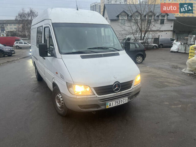 Білий Мерседес Sprinter, об'ємом двигуна 2.7 л та пробігом 316 тис. км за 6799 $, фото 36 на Automoto.ua