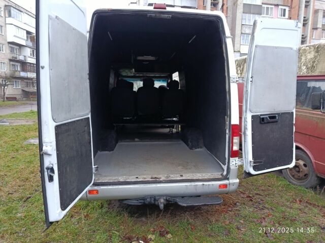 Білий Мерседес Sprinter, об'ємом двигуна 2.1 л та пробігом 700 тис. км за 7100 $, фото 4 на Automoto.ua