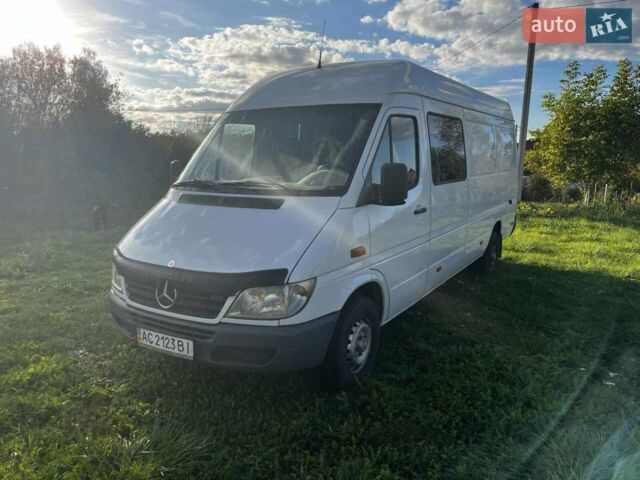 Белый Мерседес Sprinter, объемом двигателя 2.15 л и пробегом 463 тыс. км за 11300 $, фото 1 на Automoto.ua