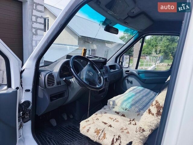 Білий Мерседес Sprinter, об'ємом двигуна 2.15 л та пробігом 310 тис. км за 9500 $, фото 5 на Automoto.ua