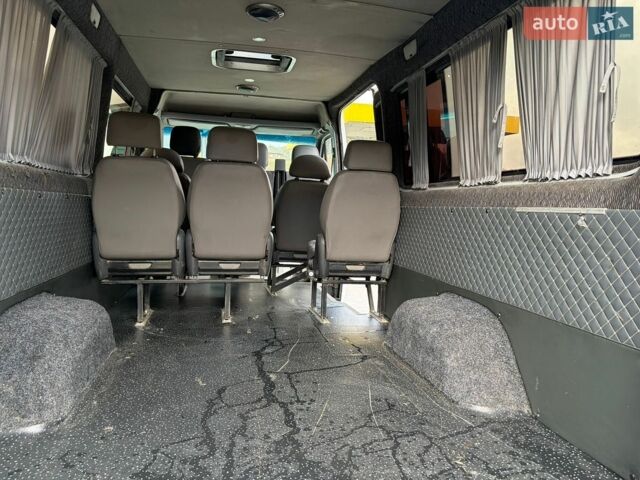 Белый Мерседес Sprinter, объемом двигателя 2.15 л и пробегом 850 тыс. км за 7500 $, фото 47 на Automoto.ua
