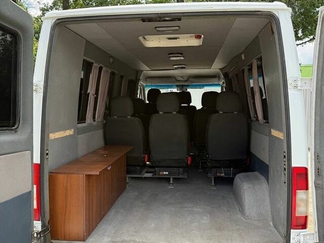 Белый Мерседес Sprinter, объемом двигателя 2.15 л и пробегом 341 тыс. км за 8500 $, фото 10 на Automoto.ua