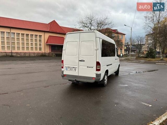 Белый Мерседес Sprinter, объемом двигателя 2.7 л и пробегом 665 тыс. км за 13200 $, фото 3 на Automoto.ua