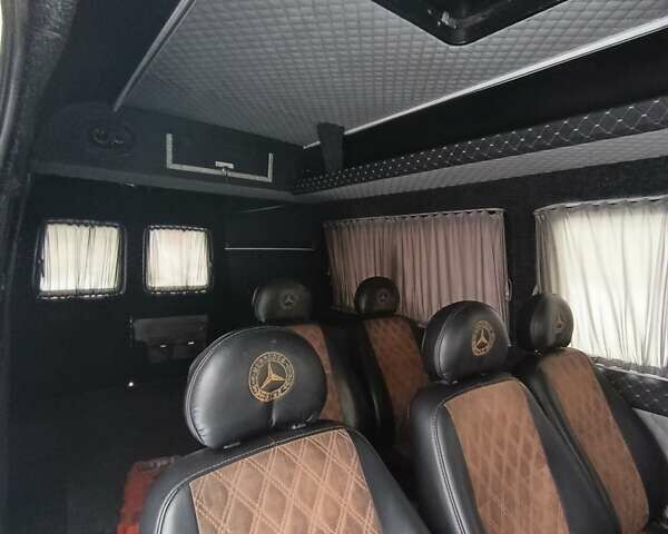Белый Мерседес Sprinter, объемом двигателя 2.15 л и пробегом 980 тыс. км за 7450 $, фото 9 на Automoto.ua