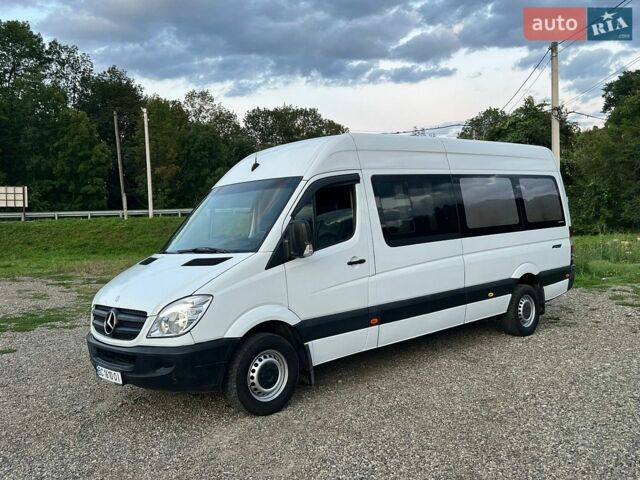 Білий Мерседес Sprinter, об'ємом двигуна 2.2 л та пробігом 500 тис. км за 11800 $, фото 2 на Automoto.ua