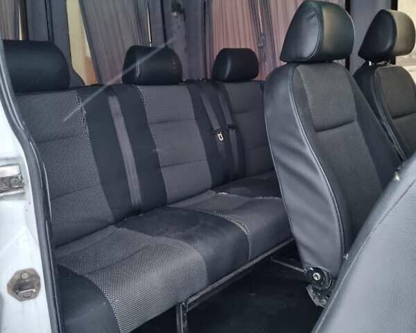 Білий Мерседес Sprinter, об'ємом двигуна 2.15 л та пробігом 750 тис. км за 8500 $, фото 4 на Automoto.ua