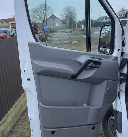 Белый Мерседес Sprinter, объемом двигателя 2.2 л и пробегом 450 тыс. км за 13500 $, фото 11 на Automoto.ua