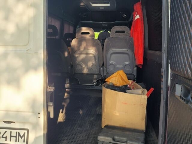 Білий Мерседес Sprinter, об'ємом двигуна 2.7 л та пробігом 570 тис. км за 9493 $, фото 5 на Automoto.ua