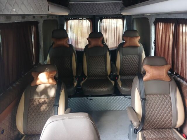 Белый Мерседес Sprinter, объемом двигателя 2.2 л и пробегом 800 тыс. км за 12000 $, фото 2 на Automoto.ua