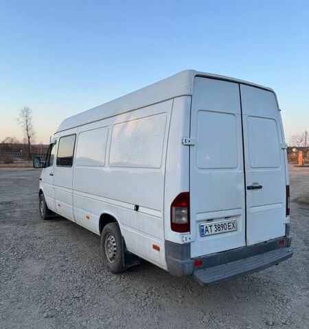 Белый Мерседес Sprinter, объемом двигателя 2.2 л и пробегом 438 тыс. км за 7300 $, фото 7 на Automoto.ua