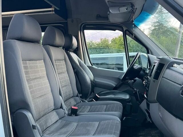 Белый Мерседес Sprinter, объемом двигателя 2.2 л и пробегом 500 тыс. км за 11800 $, фото 12 на Automoto.ua