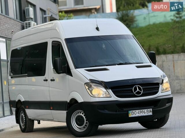 Белый Мерседес Sprinter, объемом двигателя 2.2 л и пробегом 650 тыс. км за 10333 $, фото 8 на Automoto.ua