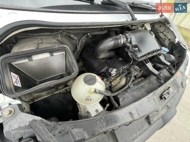 Белый Мерседес Sprinter, объемом двигателя 3 л и пробегом 420 тыс. км за 18600 $, фото 21 на Automoto.ua