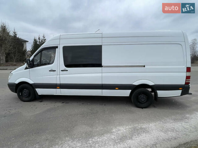 Белый Мерседес Sprinter, объемом двигателя 3 л и пробегом 420 тыс. км за 18600 $, фото 4 на Automoto.ua