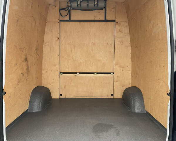 Белый Мерседес Sprinter, объемом двигателя 3 л и пробегом 420 тыс. км за 18600 $, фото 16 на Automoto.ua