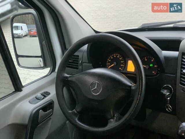 Білий Мерседес Sprinter, об'ємом двигуна 2.2 л та пробігом 540 тис. км за 11300 $, фото 13 на Automoto.ua