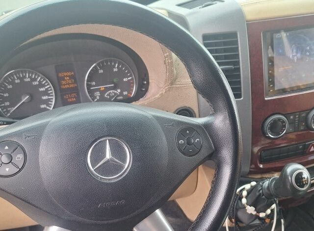Білий Мерседес Sprinter, об'ємом двигуна 3 л та пробігом 810 тис. км за 11000 $, фото 6 на Automoto.ua
