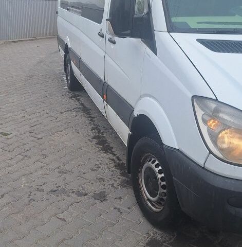 Білий Мерседес Sprinter, об'ємом двигуна 3 л та пробігом 810 тис. км за 11000 $, фото 1 на Automoto.ua