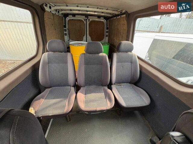 Белый Мерседес Sprinter, объемом двигателя 2.15 л и пробегом 300 тыс. км за 9000 $, фото 7 на Automoto.ua