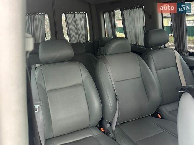 Белый Мерседес Sprinter, объемом двигателя 2.15 л и пробегом 519 тыс. км за 14000 $, фото 2 на Automoto.ua