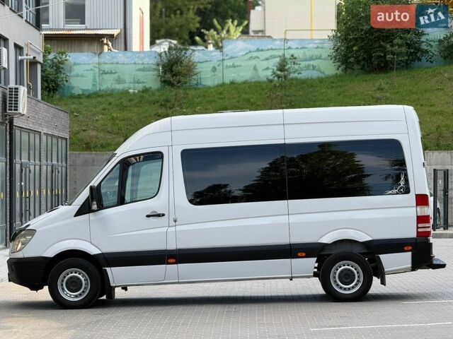 Белый Мерседес Sprinter, объемом двигателя 2.2 л и пробегом 650 тыс. км за 10333 $, фото 18 на Automoto.ua
