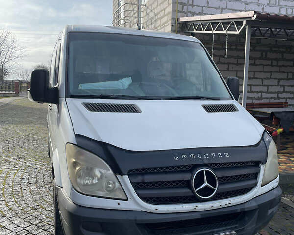 Білий Мерседес Sprinter, об'ємом двигуна 2.1 л та пробігом 456 тис. км за 6000 $, фото 3 на Automoto.ua