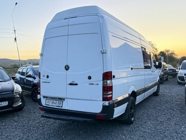 Белый Мерседес Sprinter, объемом двигателя 3 л и пробегом 350 тыс. км за 16940 $, фото 9 на Automoto.ua