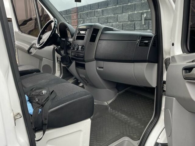 Білий Мерседес Sprinter, об'ємом двигуна 2.1 л та пробігом 380 тис. км за 8000 $, фото 9 на Automoto.ua