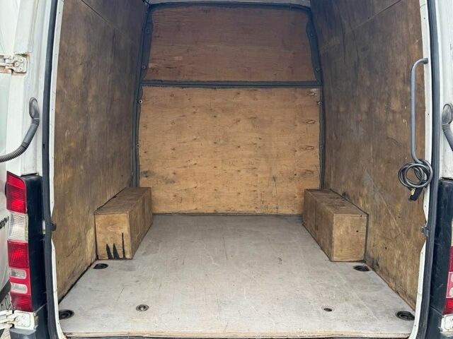 Белый Мерседес Sprinter, объемом двигателя 2.15 л и пробегом 467 тыс. км за 9200 $, фото 8 на Automoto.ua