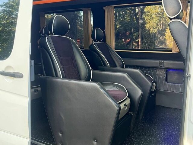 Білий Мерседес Sprinter, об'ємом двигуна 2.99 л та пробігом 460 тис. км за 20000 $, фото 16 на Automoto.ua
