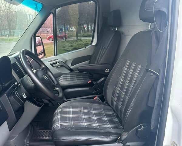 Білий Мерседес Sprinter, об'ємом двигуна 3 л та пробігом 420 тис. км за 18000 $, фото 11 на Automoto.ua